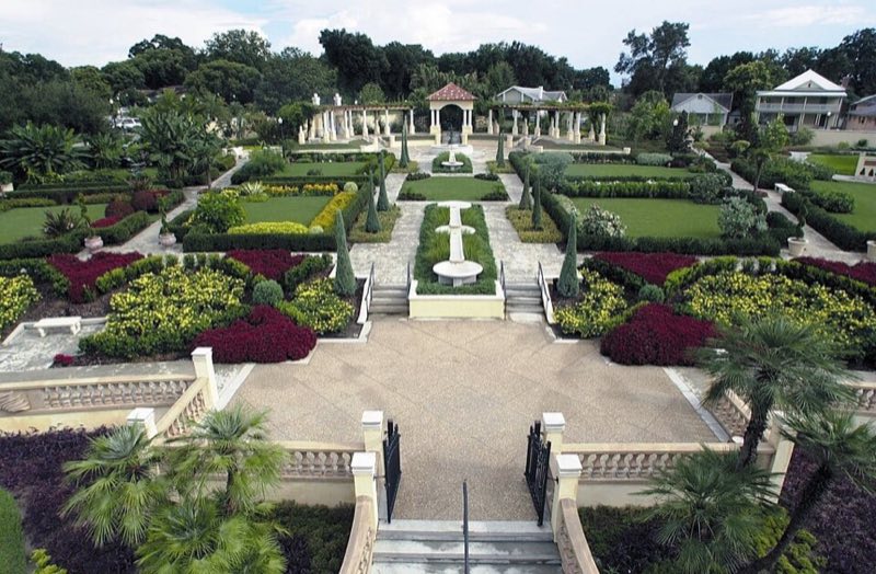Hollis Garden fountains, Lakeland