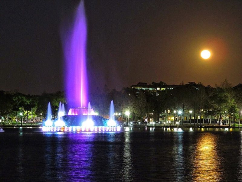 Lake Eola Park fountain at night, downtown Orlando
